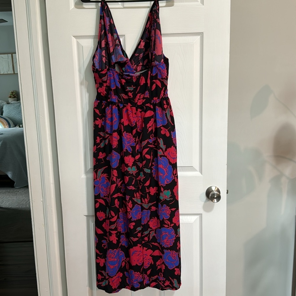 NWOT floral maxi - Picture 5 of 7